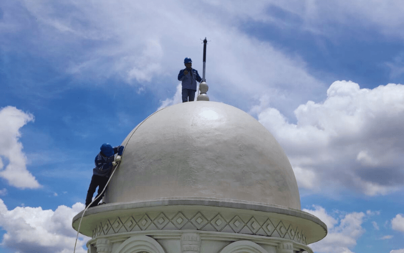 pemasangan penangkal petir di masjid ar-rahmah tangerang pemasangan penangkal petir di masjid ar-rahmah tangerang