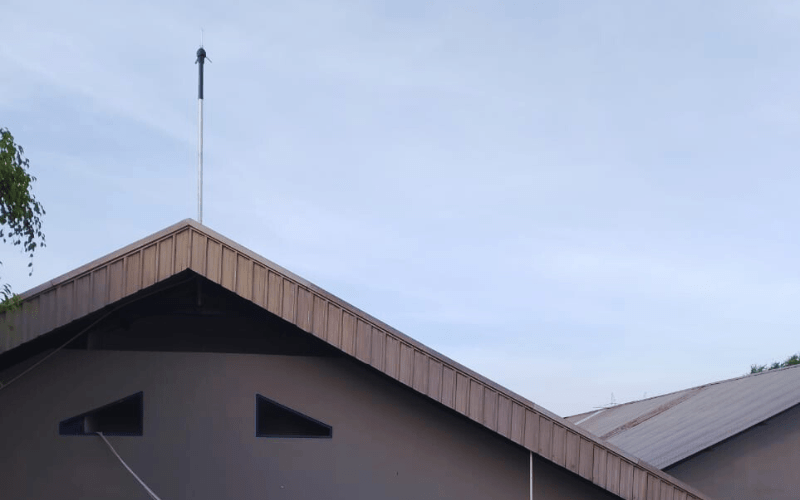 pemasangan penangkal petir plasma current di pt anugrah yaden utama citereup bogor pemasangan penangkal petir plasma current di pt anugrah yaden utama citereup bogor