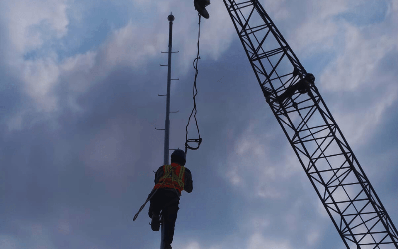 pemasangan penangkal petir proyek pt nusa raya cipta solusi petir